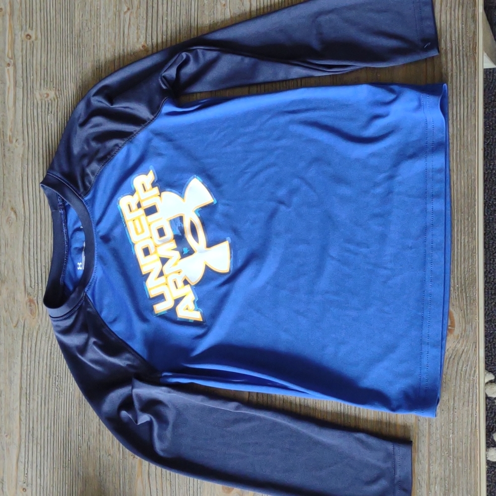 Long sleeve tee